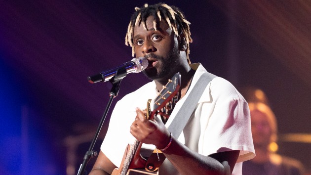 Nice to meet you: Myles Smith doing ‘free meet ups’ in East Coast pubs