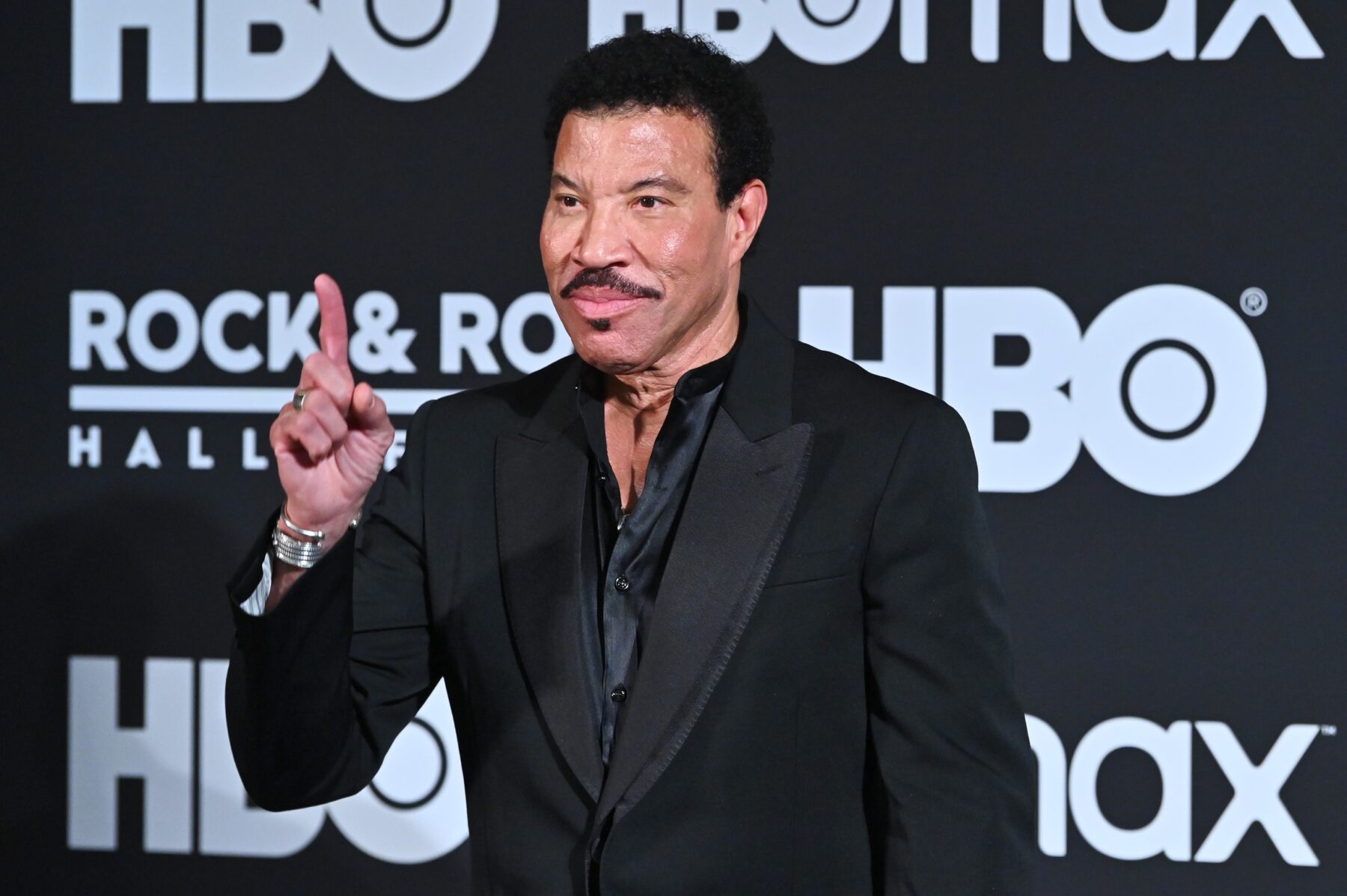 Lionel Richie Announces Tour With Earth, Wind & Fire