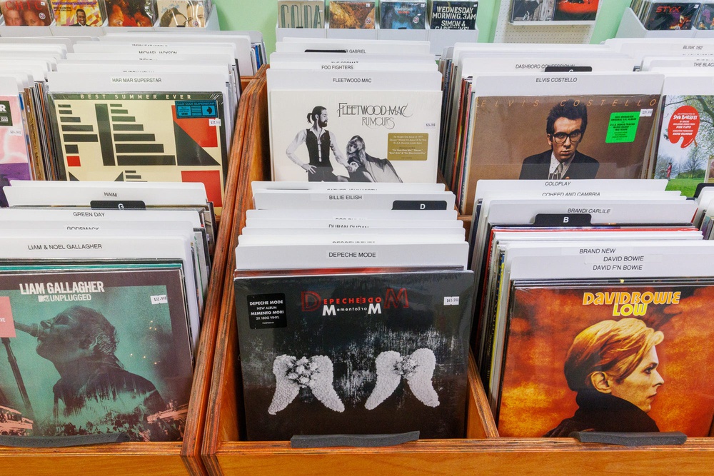 Elton John, Bowie, Bryan Adams To Celebrate Record Store Day